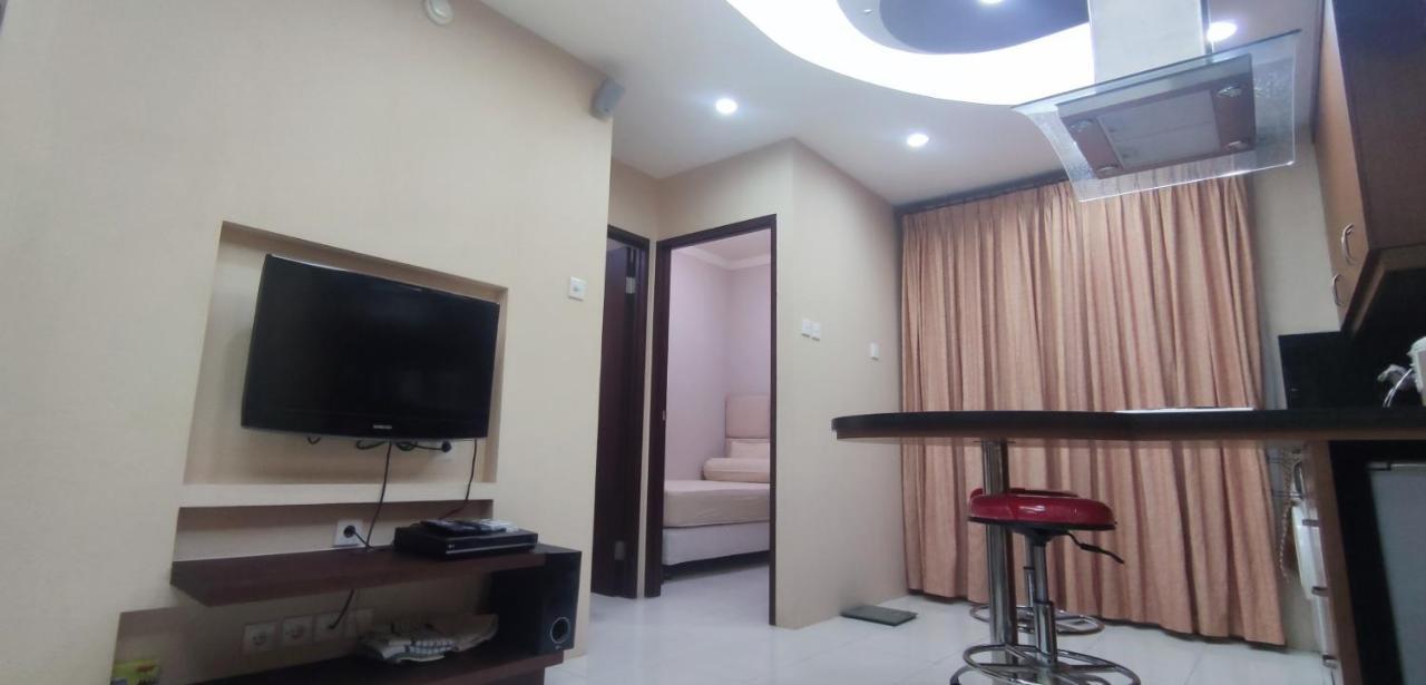 Ferienwohnung Classy! 2Br Medit2 & Gm West Jakarta Exterior foto